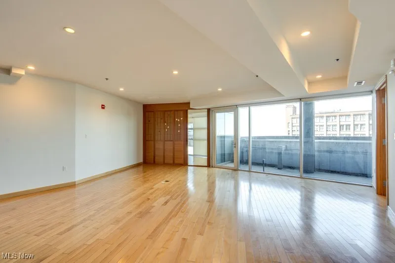 701 W Lakeside Avenue # 402, Cleveland, Ohio,MLS Now Listing ID