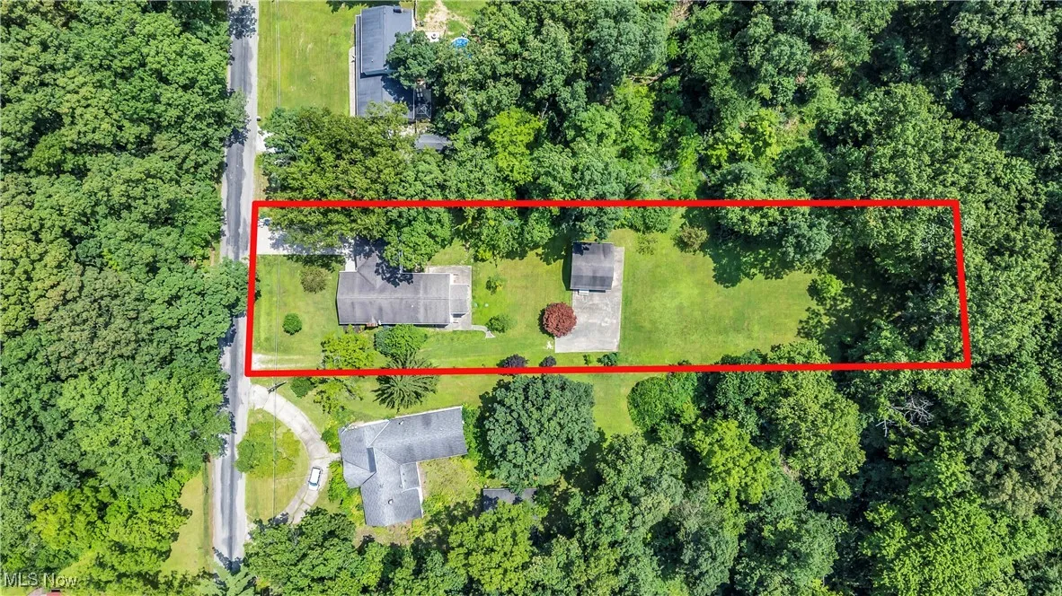 Aerial overview of property's location with property boundaries highlighted