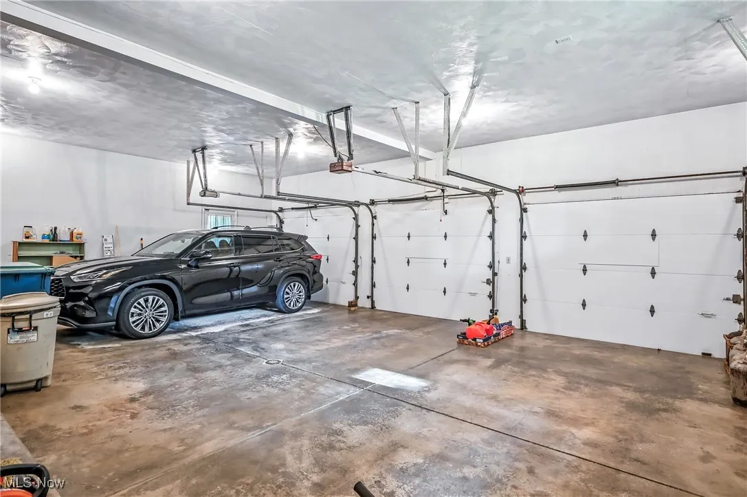 3-car garage
