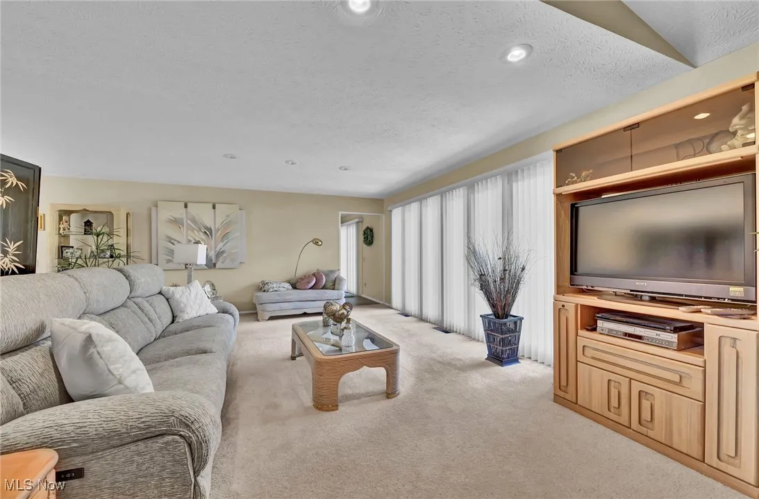 21490 Meadows Edge Lane, Strongsville, Ohio 44149,MLS Now Listing ID