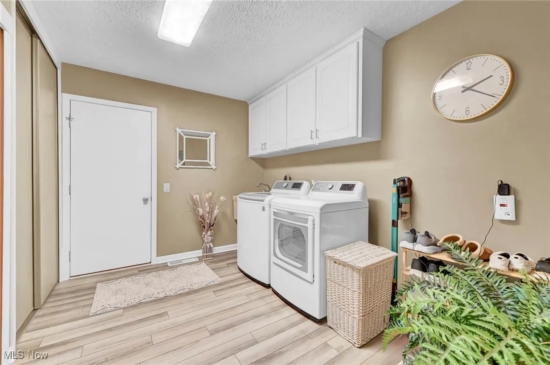 21490 Meadows Edge Lane, Strongsville, Ohio 44149,MLS Now Listing ID