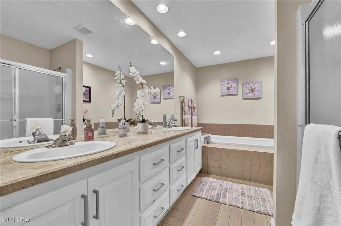 21490 Meadows Edge Lane, Strongsville, Ohio 44149,MLS Now Listing ID
