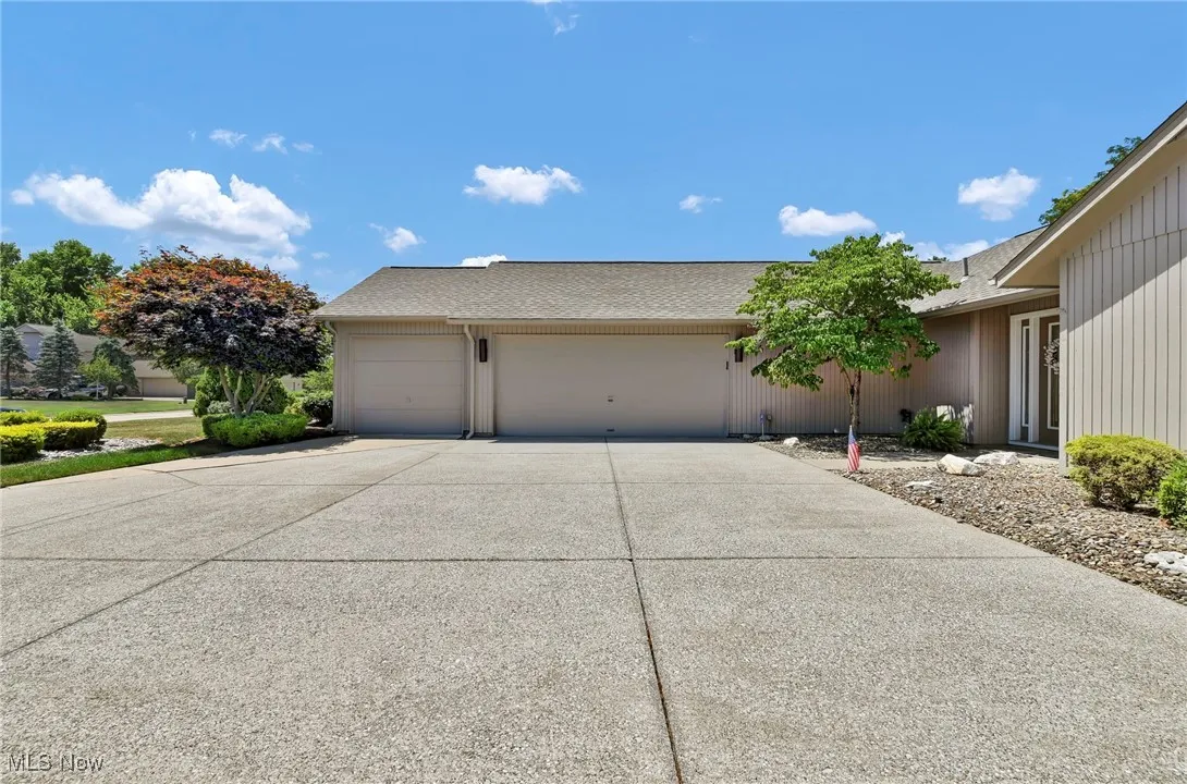 21490 Meadows Edge Lane, Strongsville, Ohio 44149,MLS Now Listing ID
