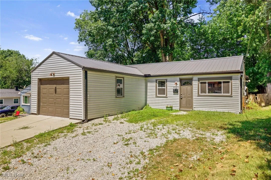 2525 44th Street, Canton, Ohio 44709,MLS Now Listing ID