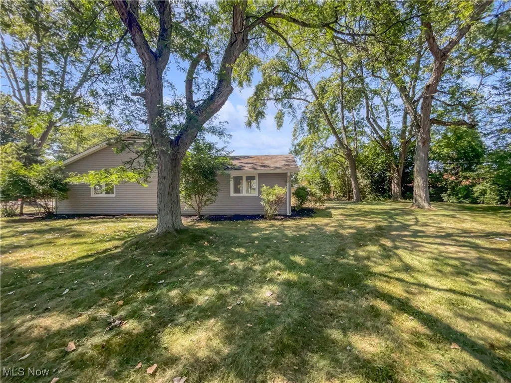 75 Sunset Drive, Berea, Ohio 44017,MLS Now Listing ID