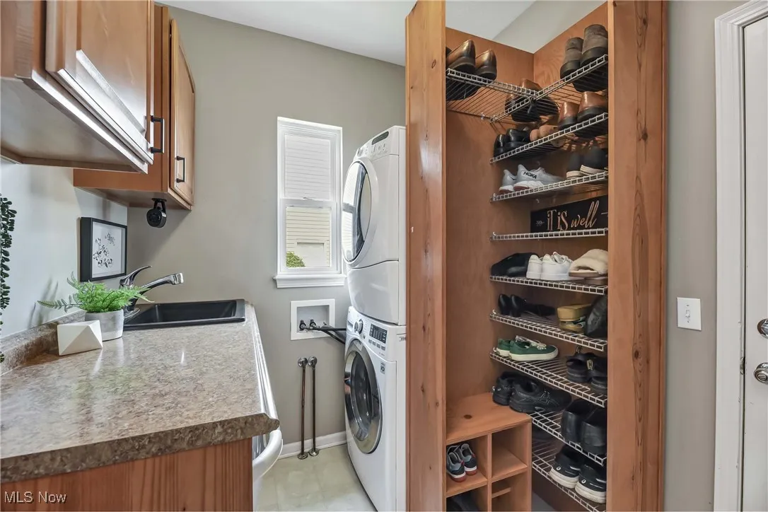 9767 Tuttle Road, Olmsted Twp, Ohio,MLS Now Listing ID