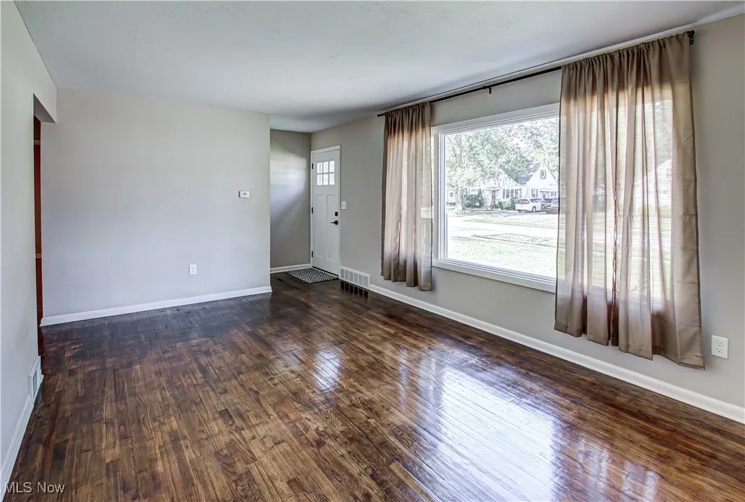 225 Berkshire Road, Avon Lake, Ohio,MLS Now Listing ID