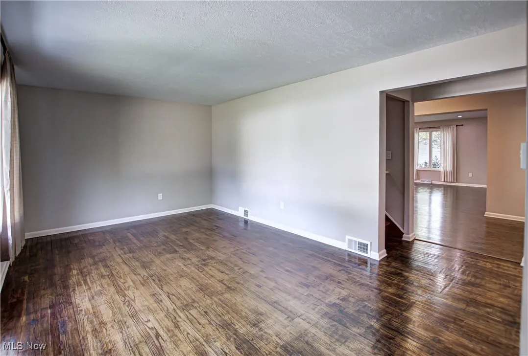 225 Berkshire Road, Avon Lake, Ohio,MLS Now Listing ID