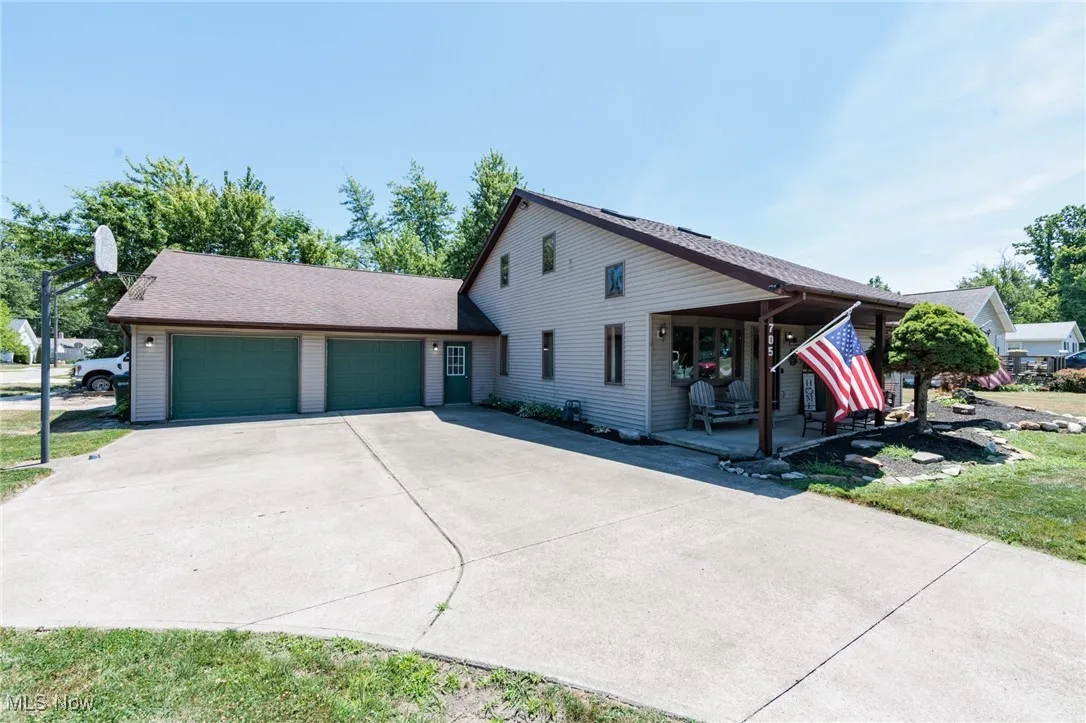 705 Idlewood Avenue, Sheffield Lake, Ohio,MLS Now Listing ID