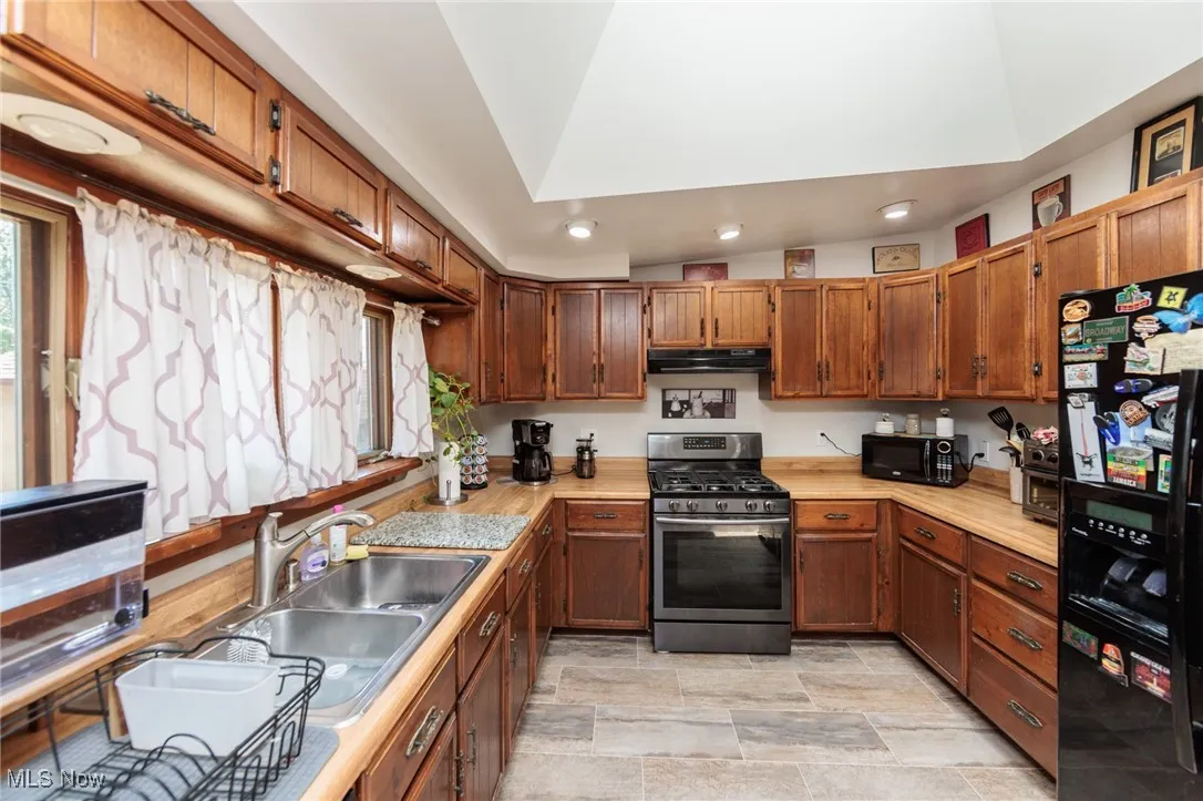 705 Idlewood Avenue, Sheffield Lake, Ohio,MLS Now Listing ID