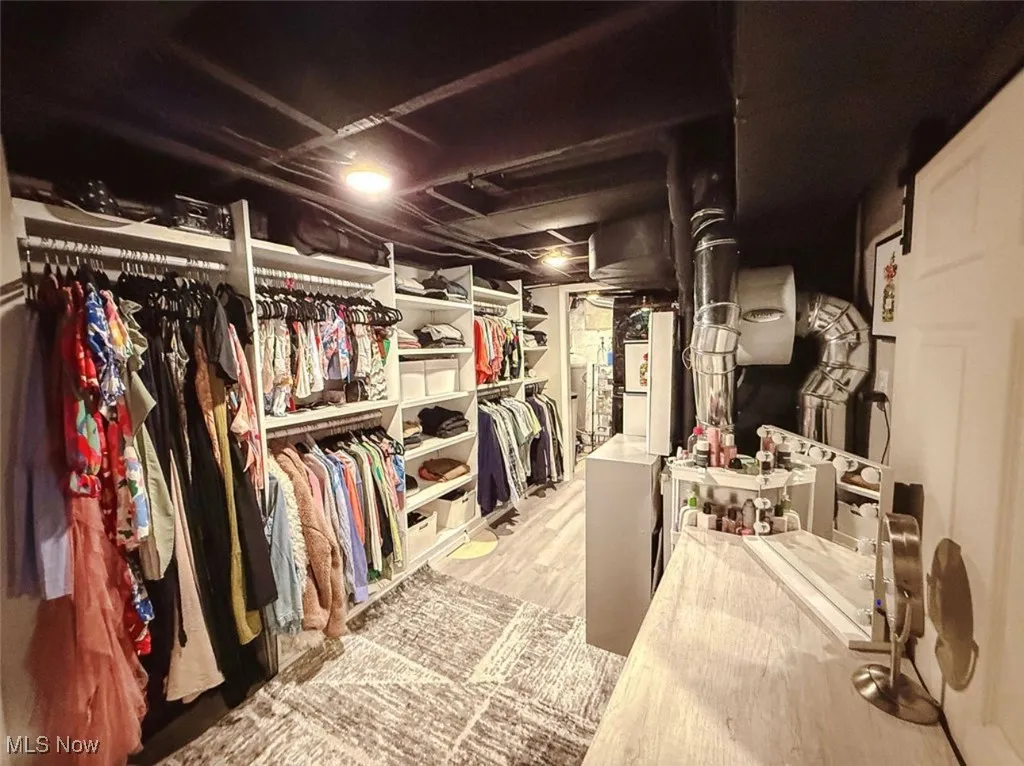 Basement Laundry room