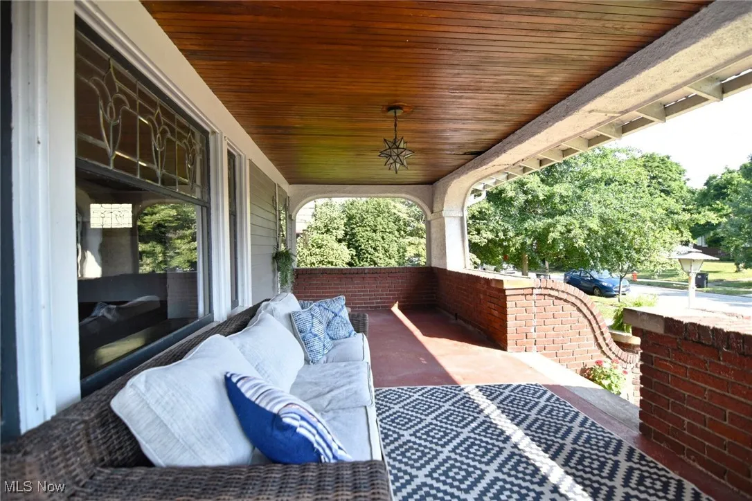 View of patio / terrace with an outdoor hangout area