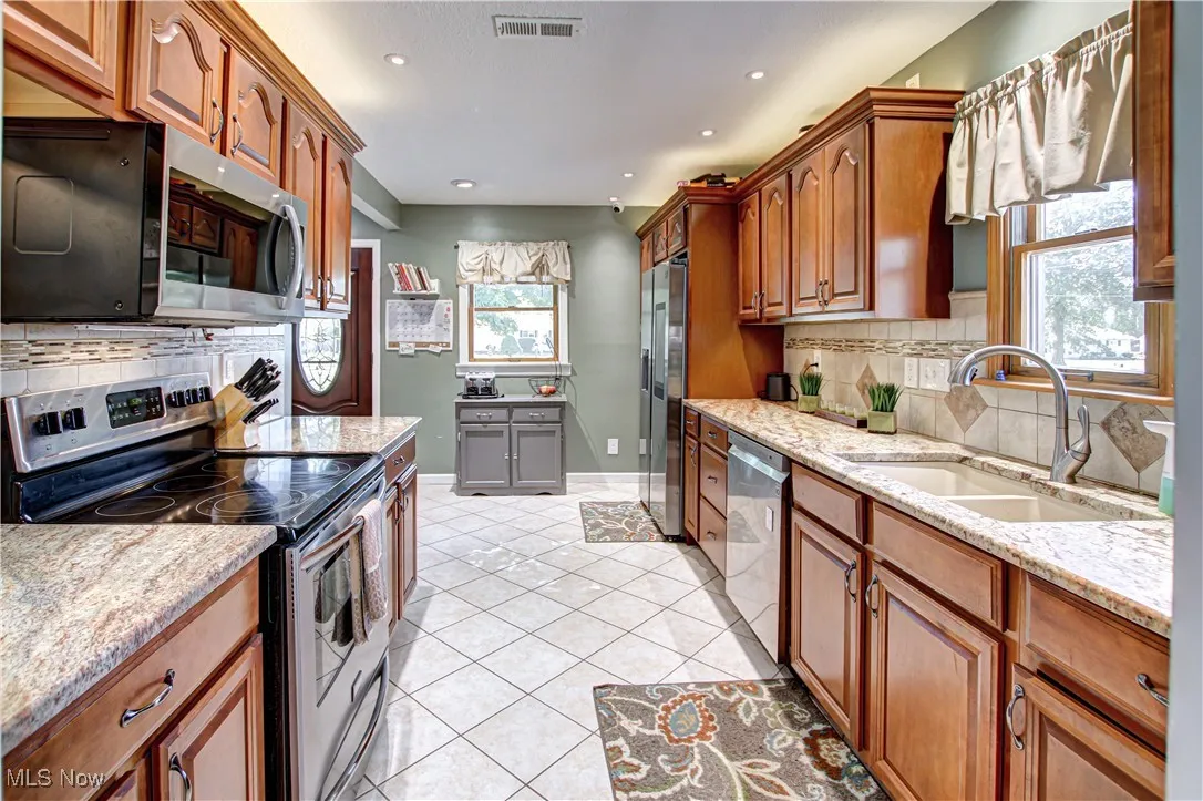 637 East Drive, Brunswick, Ohio,MLS Now Listing ID