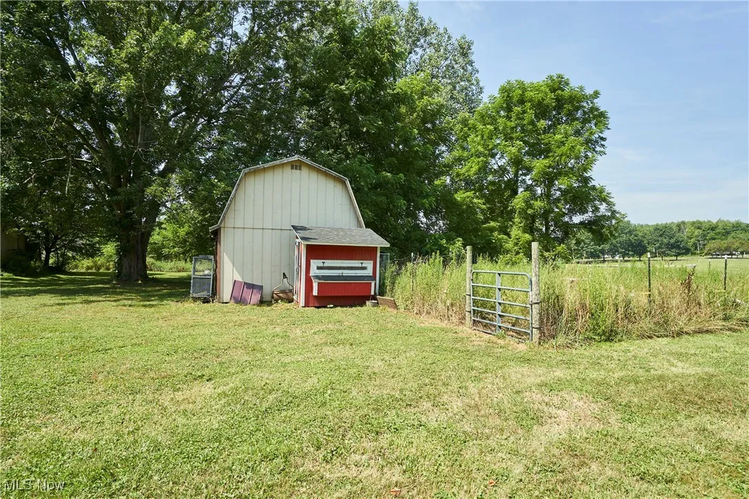 chicken coop, 50 x 100 fenced and gated pasture