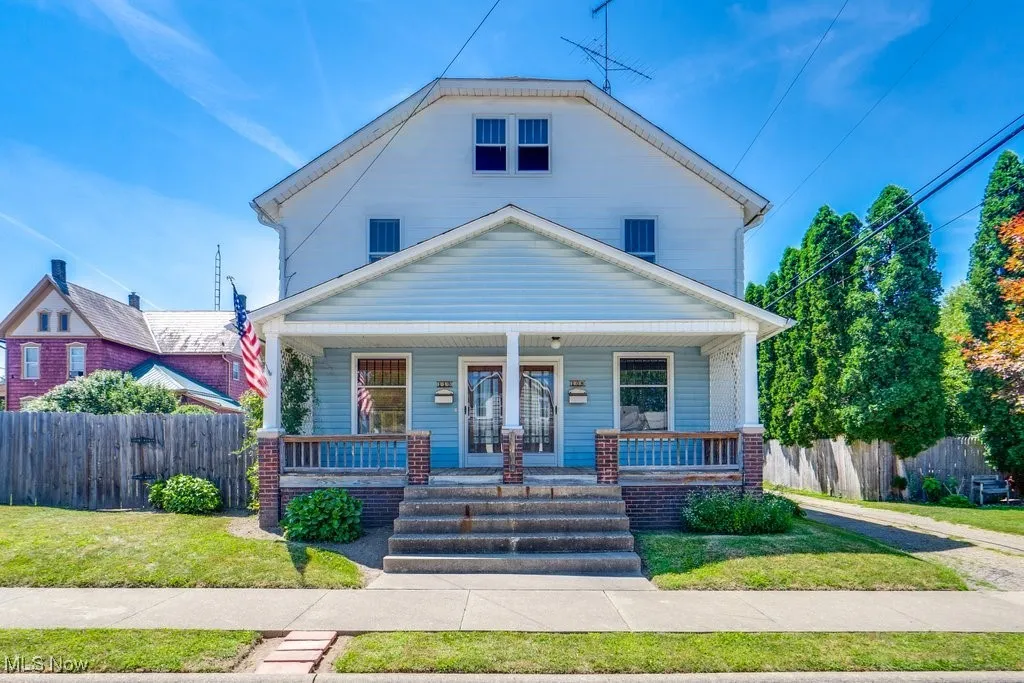 View of front of house with a porch