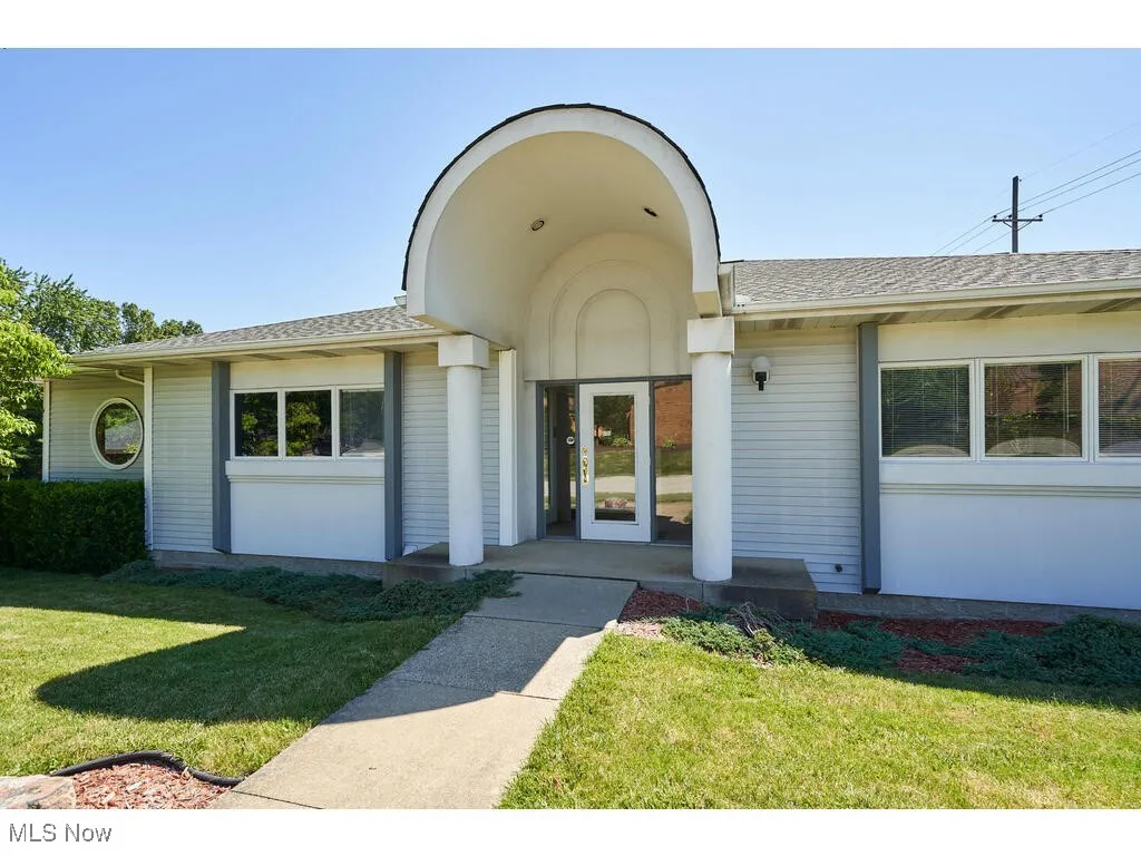 727 Graham Road, Cuyahoga Falls, Ohio,MLS Now Listing ID