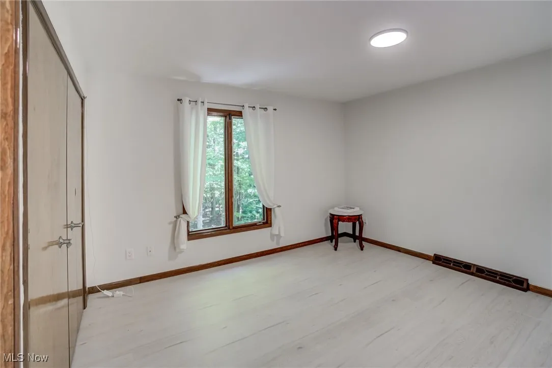 5009 Lansdowne Drive, Solon, Ohio 44139,MLS Now Listing ID