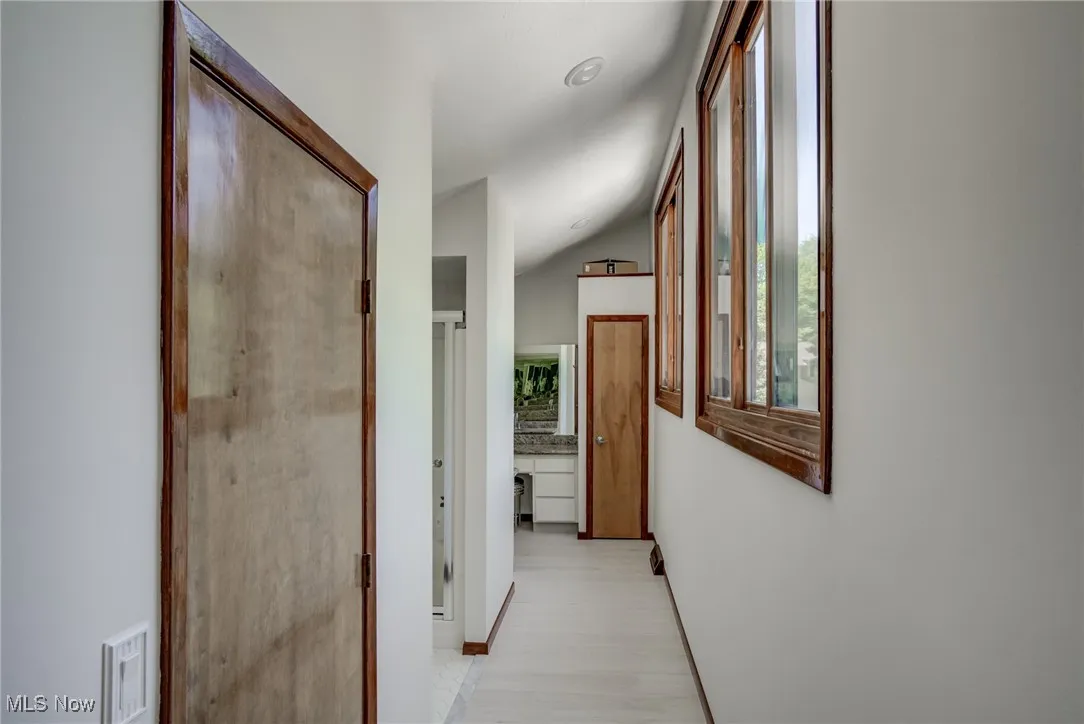 5009 Lansdowne Drive, Solon, Ohio 44139,MLS Now Listing ID