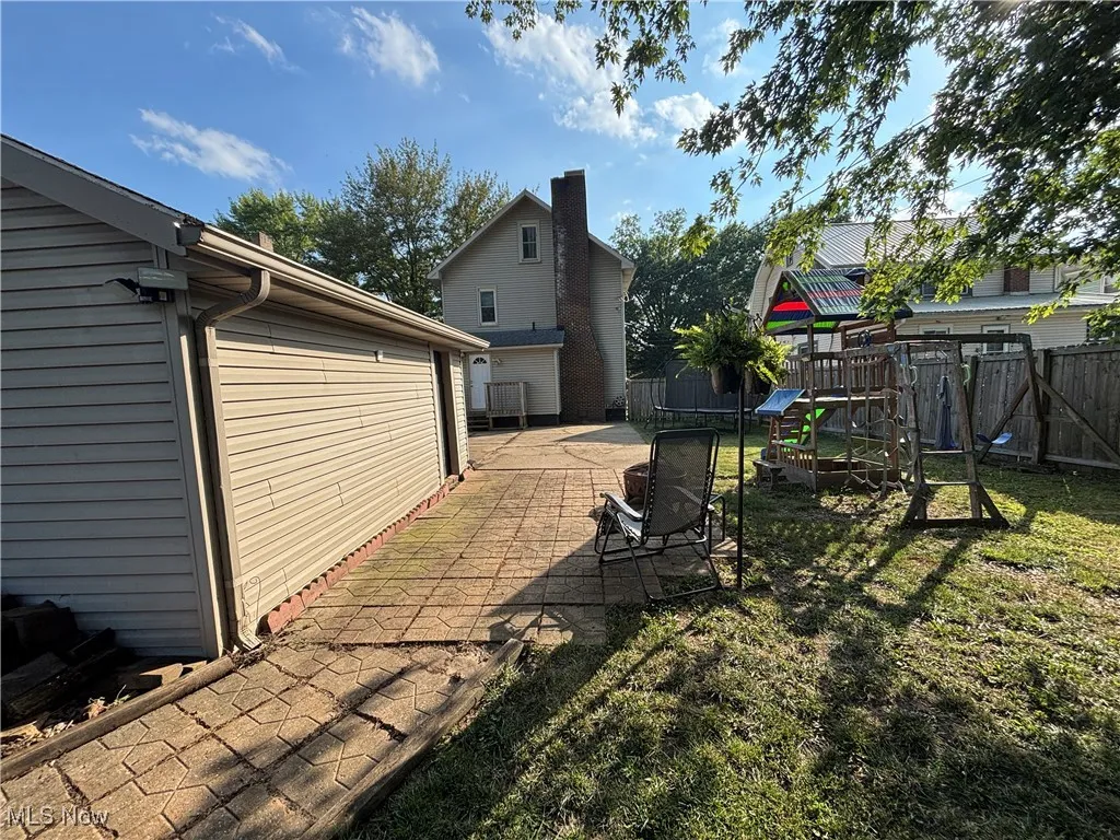 View of yard area and garage