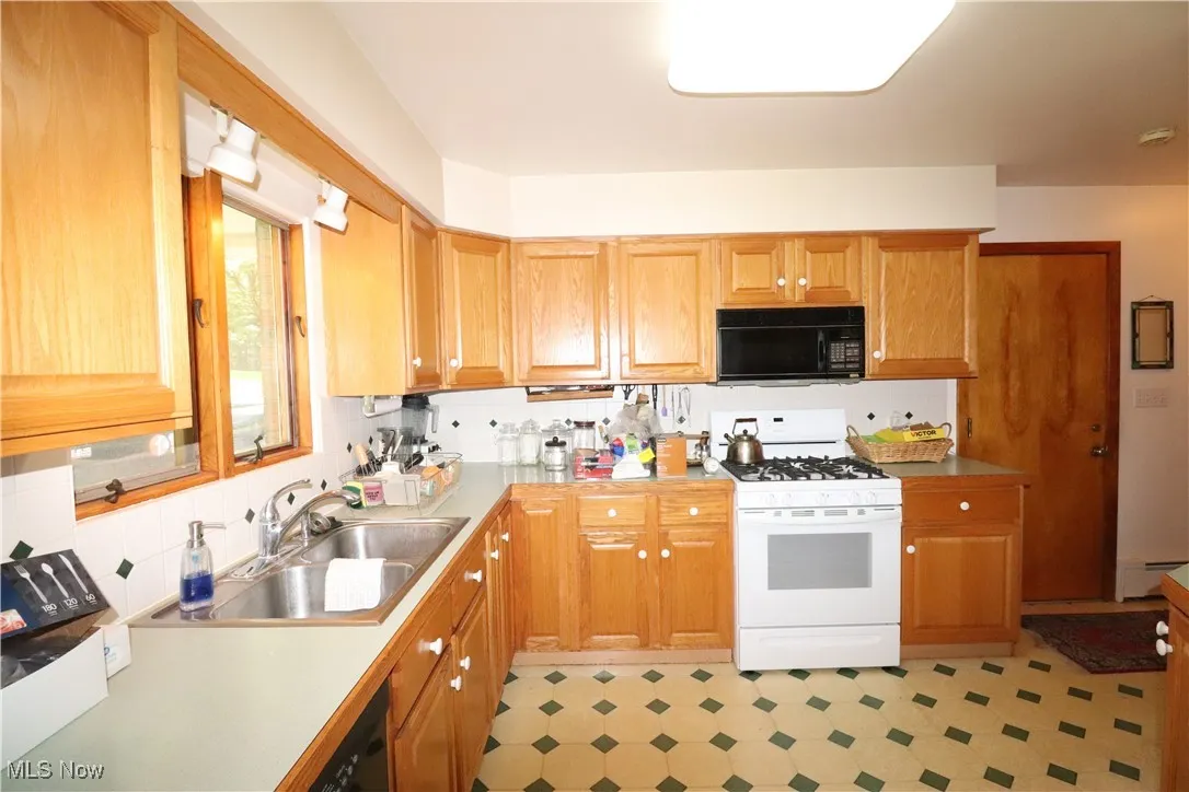 652 S Sheraton Drive, Akron, Ohio,MLS Now Listing ID