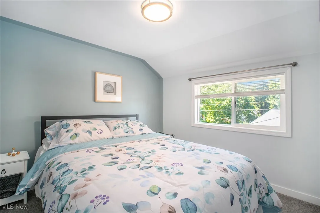 Primary bedroom 
Lake view