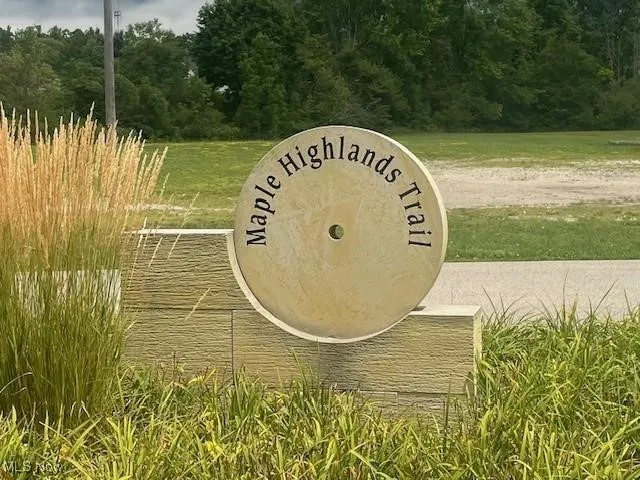Maple Highland Trails