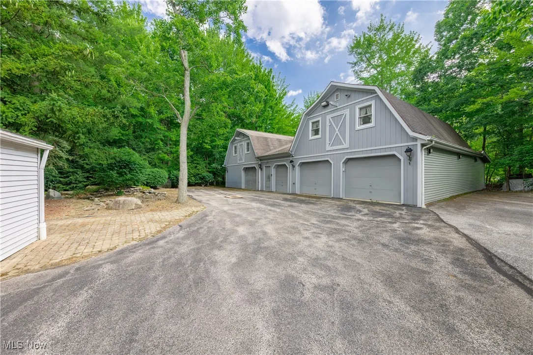 8158 Kirtland Chardon Road, Kirtland, Ohio 44094,MLS Now Listing ID