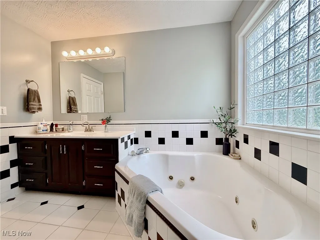 4615 8th Avenue, Vienna, West Virginia 26105,MLS Now Listing ID