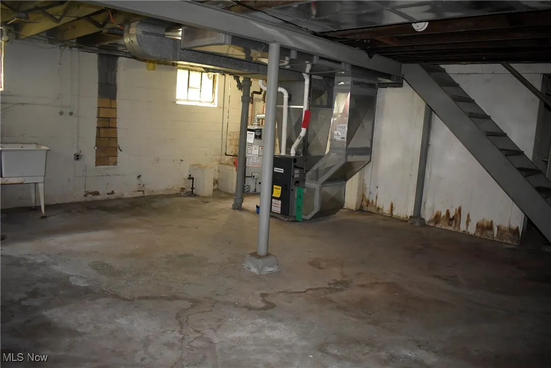 353 Hilton Avenue, Youngstown, Ohio,MLS Now Listing ID