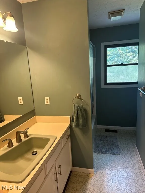 5467 Clarendon Drive, Solon, Ohio,MLS Now Listing ID