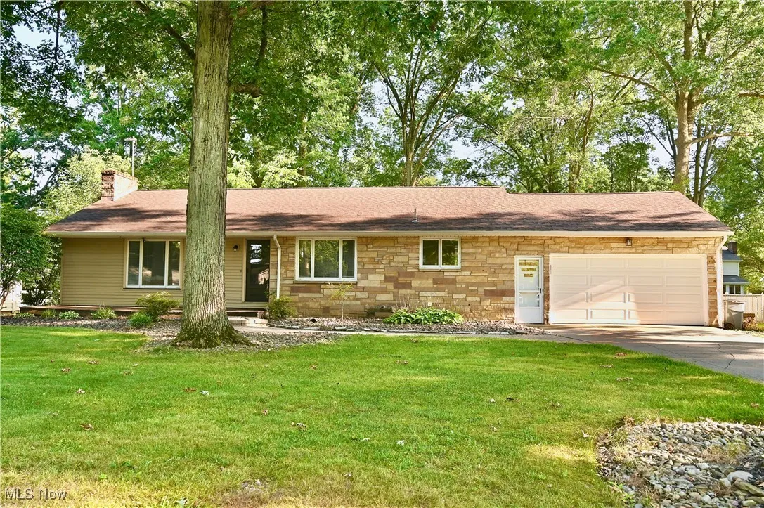 365 Sleepy Hollow Drive, Canfield, Ohio,MLS Now Listing ID