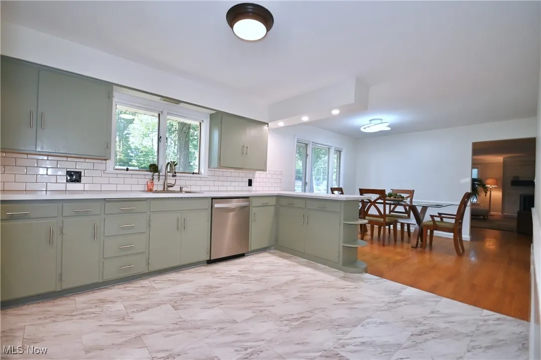 365 Sleepy Hollow Drive, Canfield, Ohio,MLS Now Listing ID