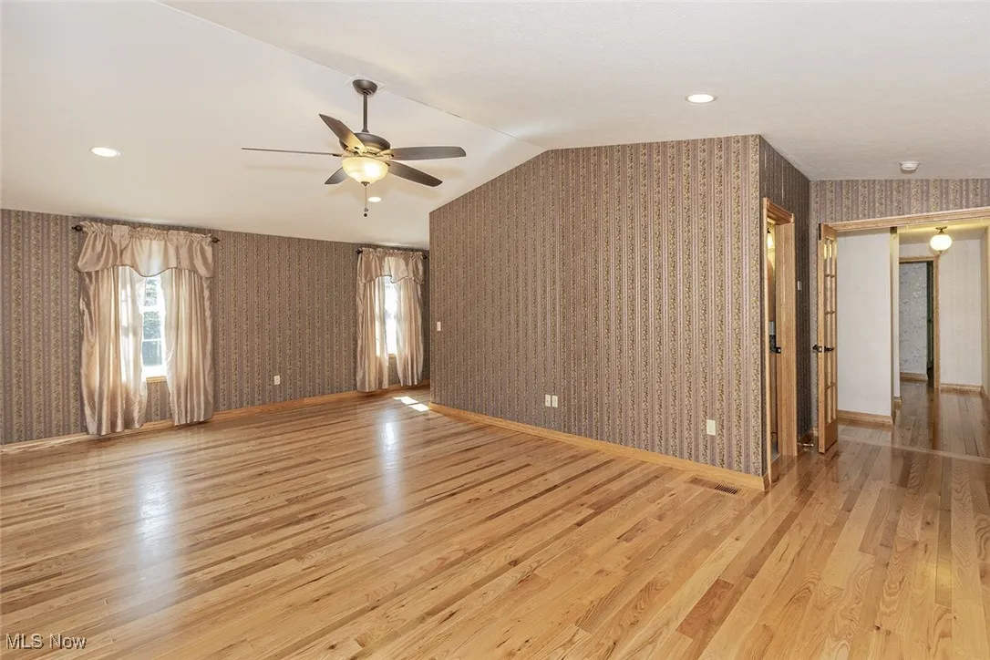Huge master bedroom