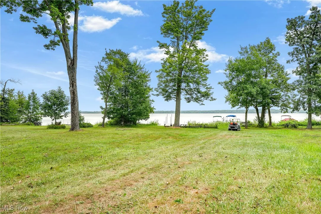private lake access