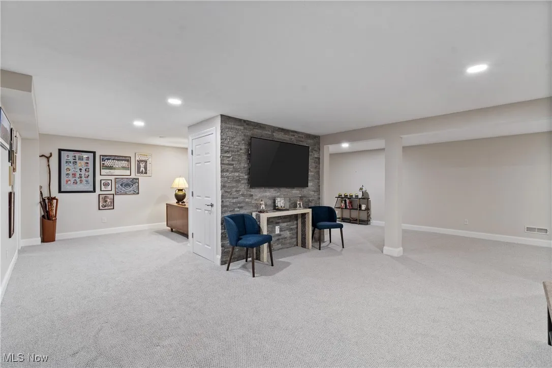 Lower level rec. room with carpeting