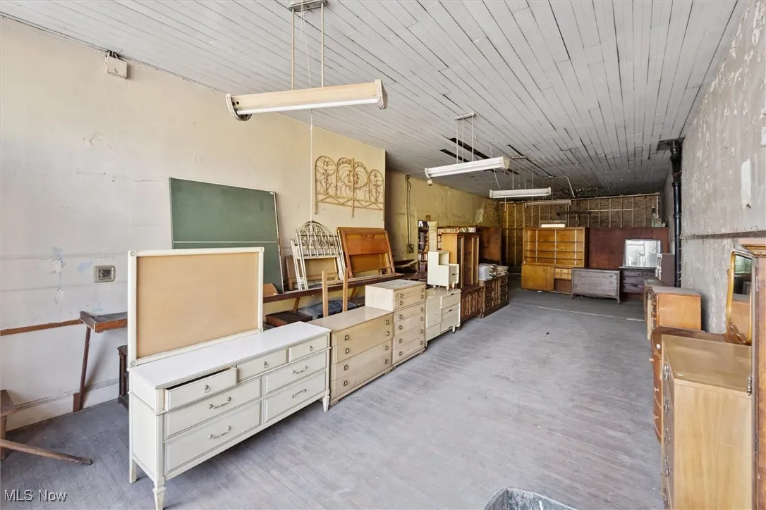 Back area westside space