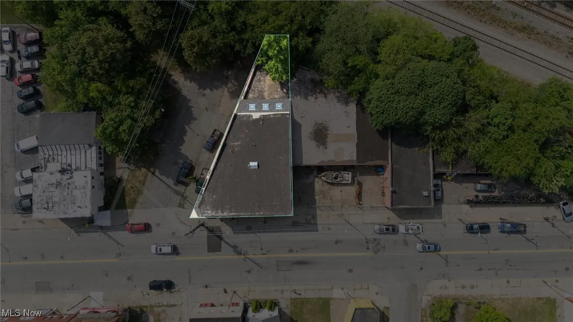 View of subject property featuring property boundaries highlighted