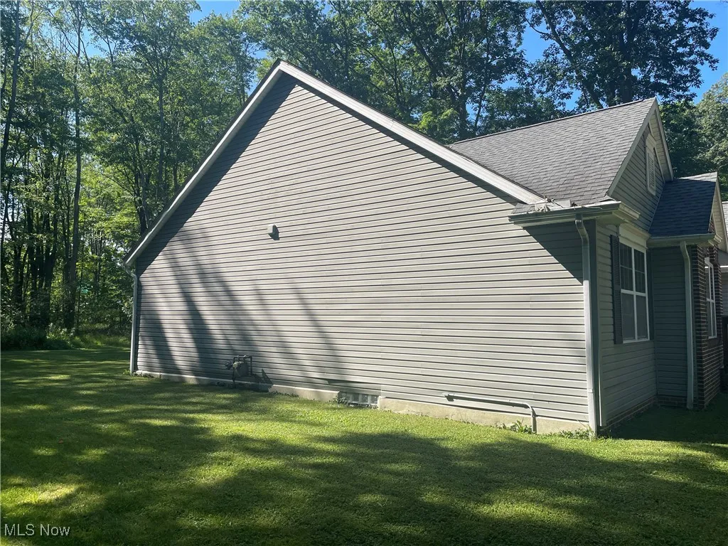 7680 Paulin Drive, Poland, Ohio,MLS Now Listing ID