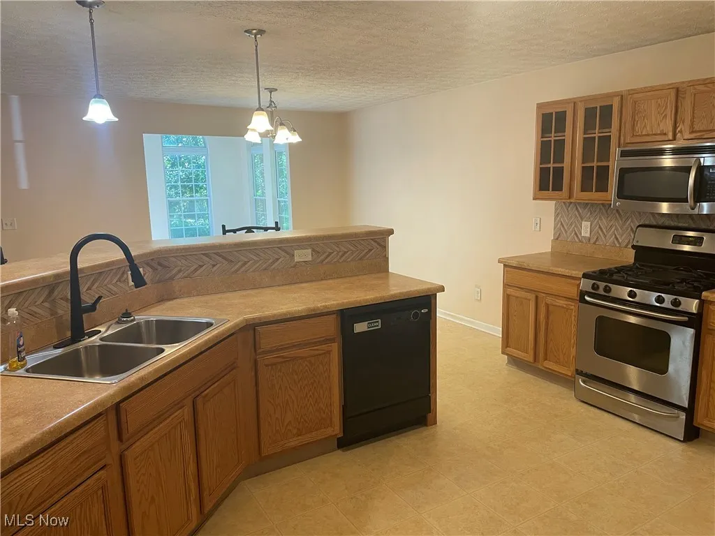 7680 Paulin Drive, Poland, Ohio,MLS Now Listing ID