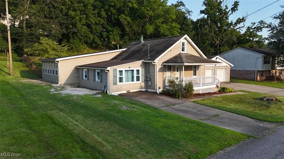 1102 14th Avenue, Vienna, West Virginia,MLS Now Listing ID