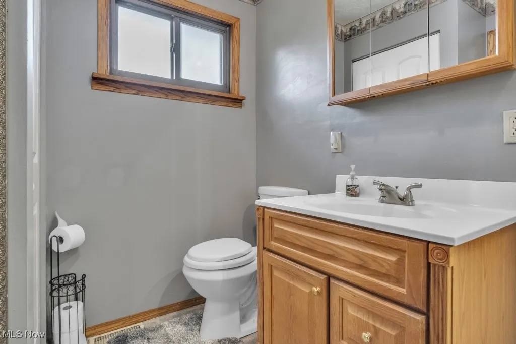 master bath with stand up shower