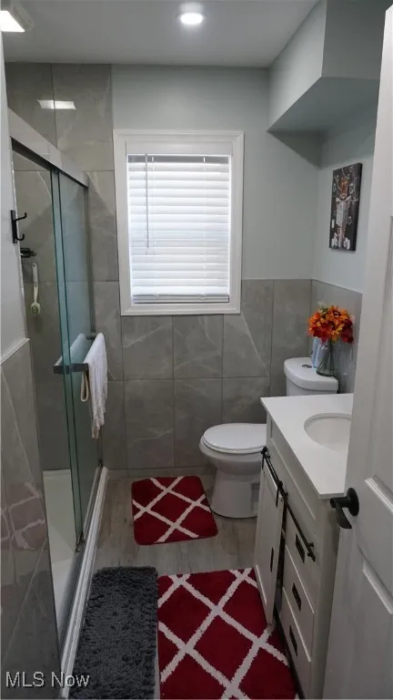 Second Floor Full Bath