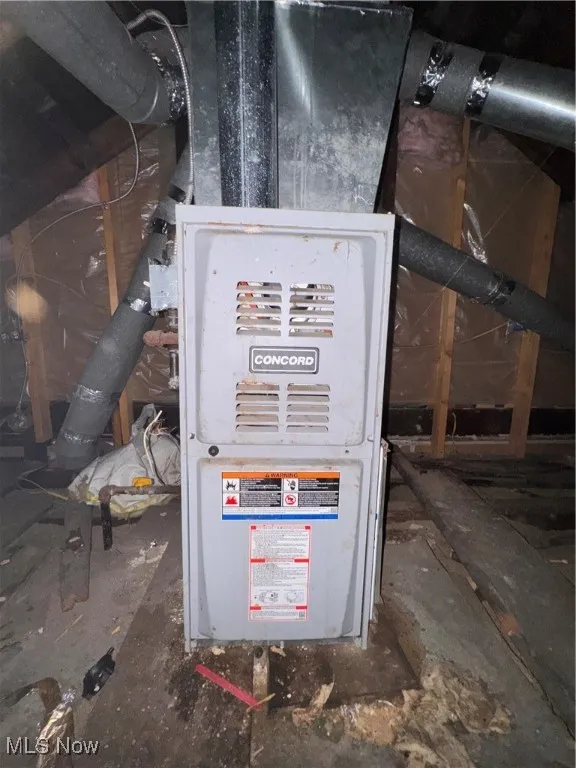 Utility room with heating unit