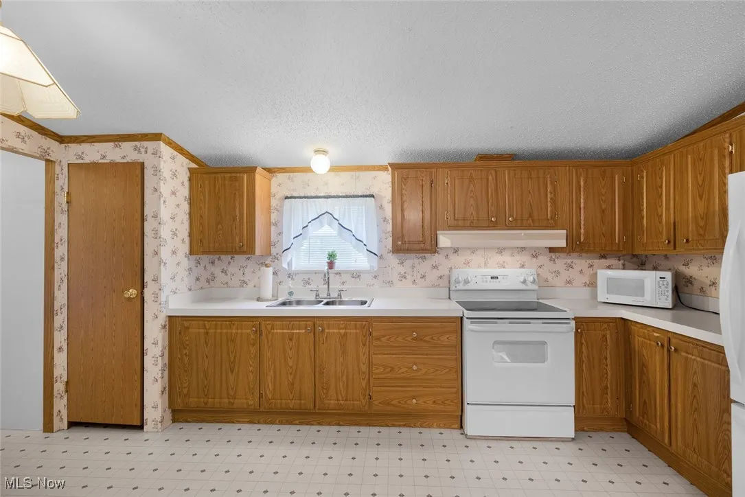2 Corktree, Olmsted Twp, Ohio,MLS Now Listing ID
