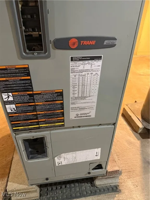 Detailed view of heating unit