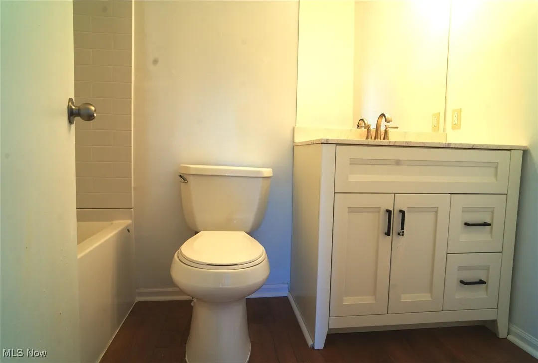 Upstairs Bathroom with Granite