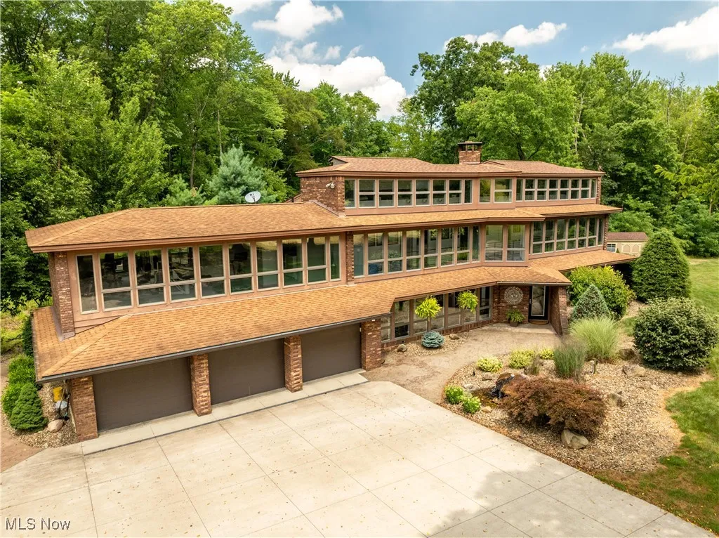 2711 S Cleveland Massillon Road, Norton, Ohio,MLS Now Listing ID