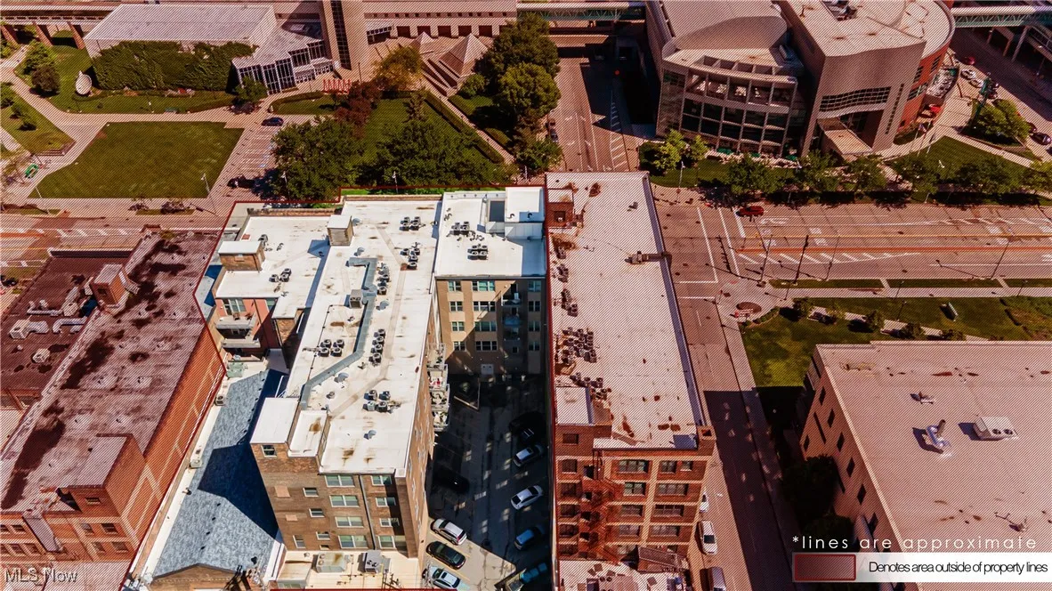 Drone / aerial view
