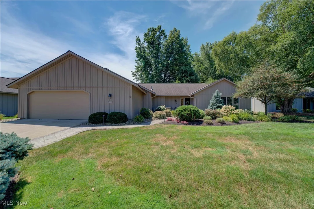 32833 Fallhaven Circle, North Ridgeville, Ohio,MLS Now Listing ID