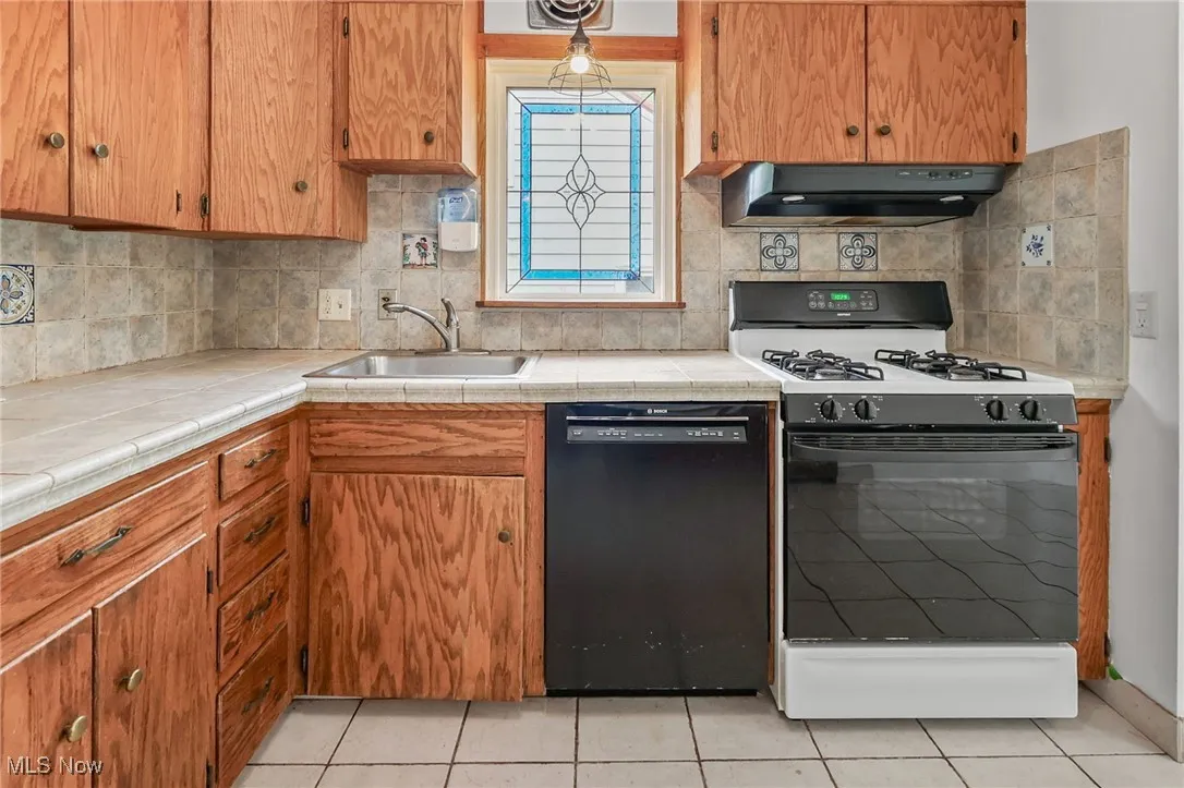 562 Bloomington Drive, Wooster, Ohio,MLS Now Listing ID